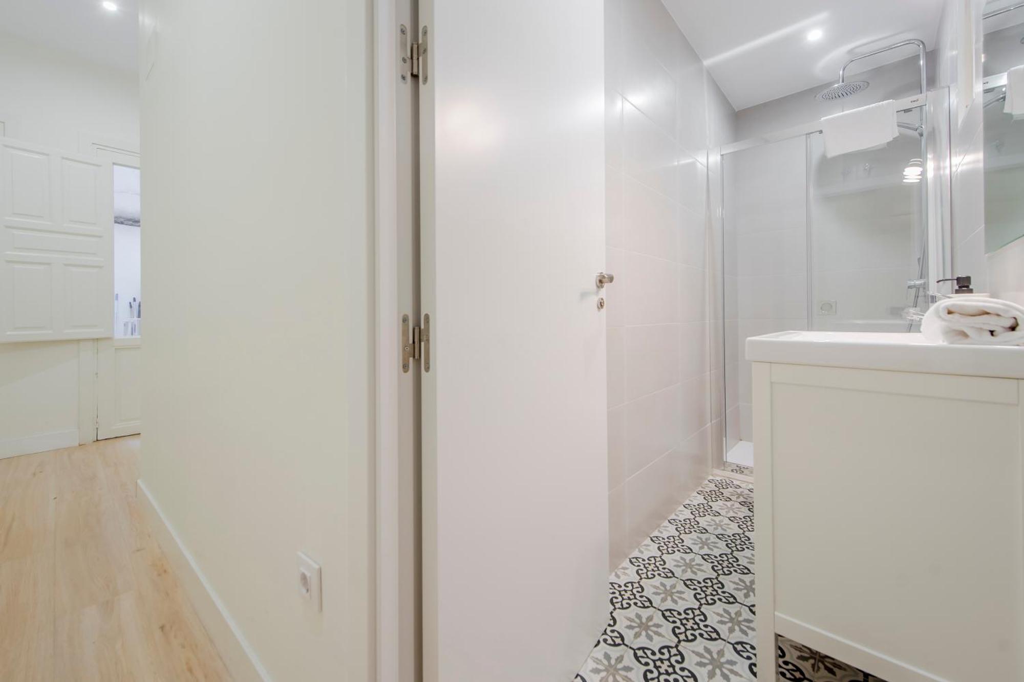 شقة Nuevo Apt Para 7 Pax En Malasana - Gran Via E1 مدريد المظهر الخارجي الصورة