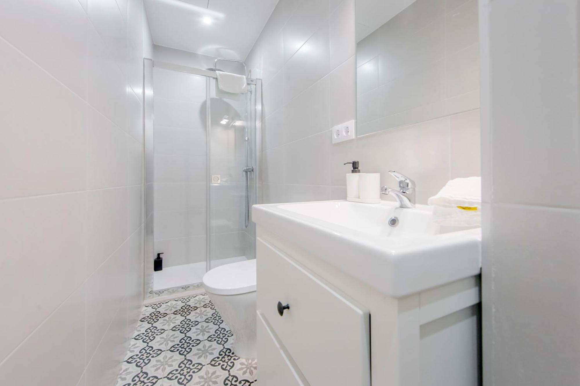 شقة Nuevo Apt Para 7 Pax En Malasana - Gran Via E1 مدريد المظهر الخارجي الصورة